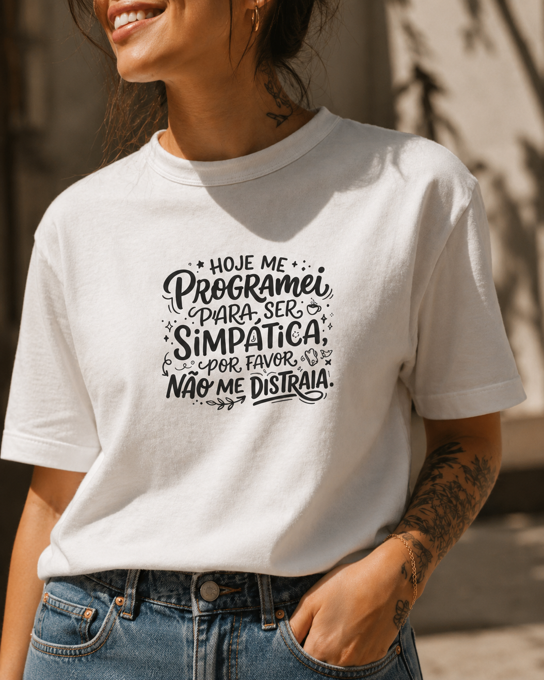 Camiseta Frases "Não me distraia"