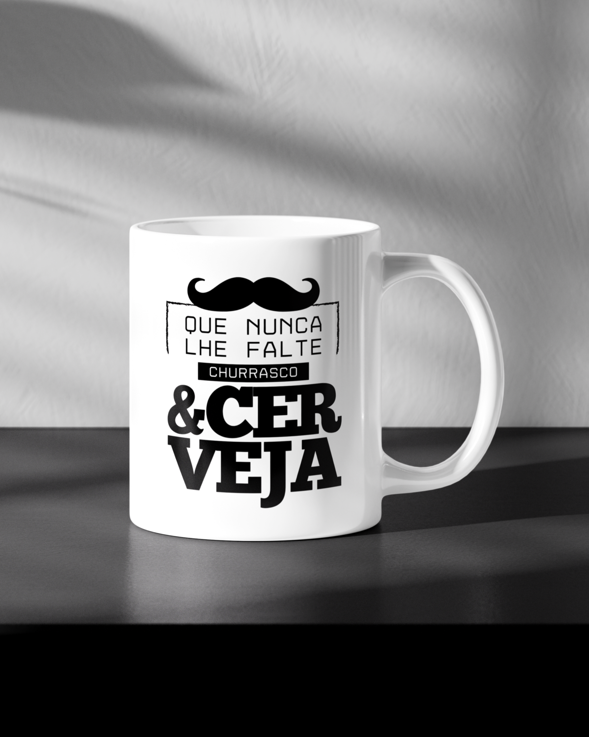 Caneca Porcelana Que Nunca Lhe Falte Churrasco E Cerveja 325ml AAA